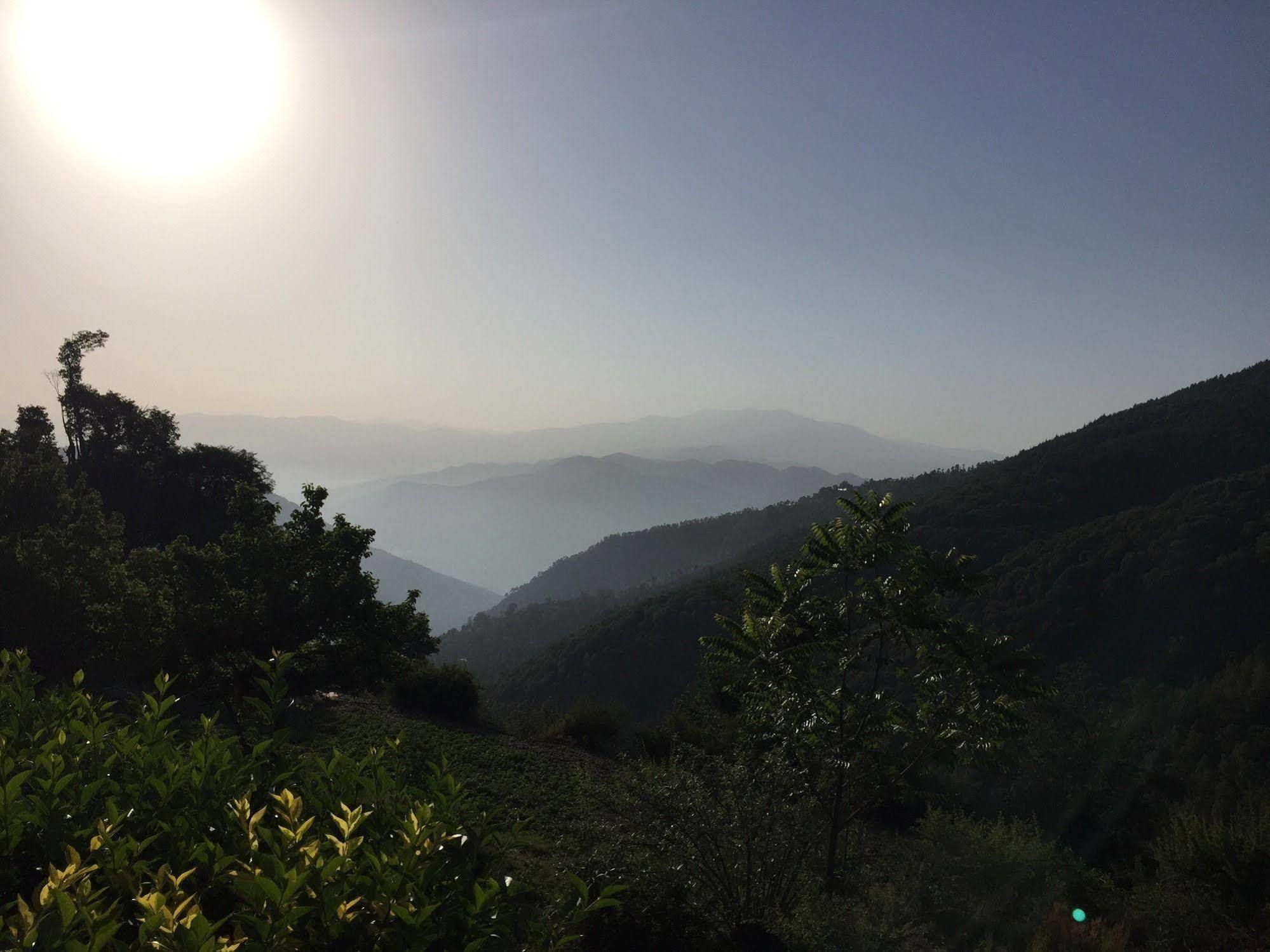 Natureraga Fernhill Resort צ'איל מראה חיצוני תמונה