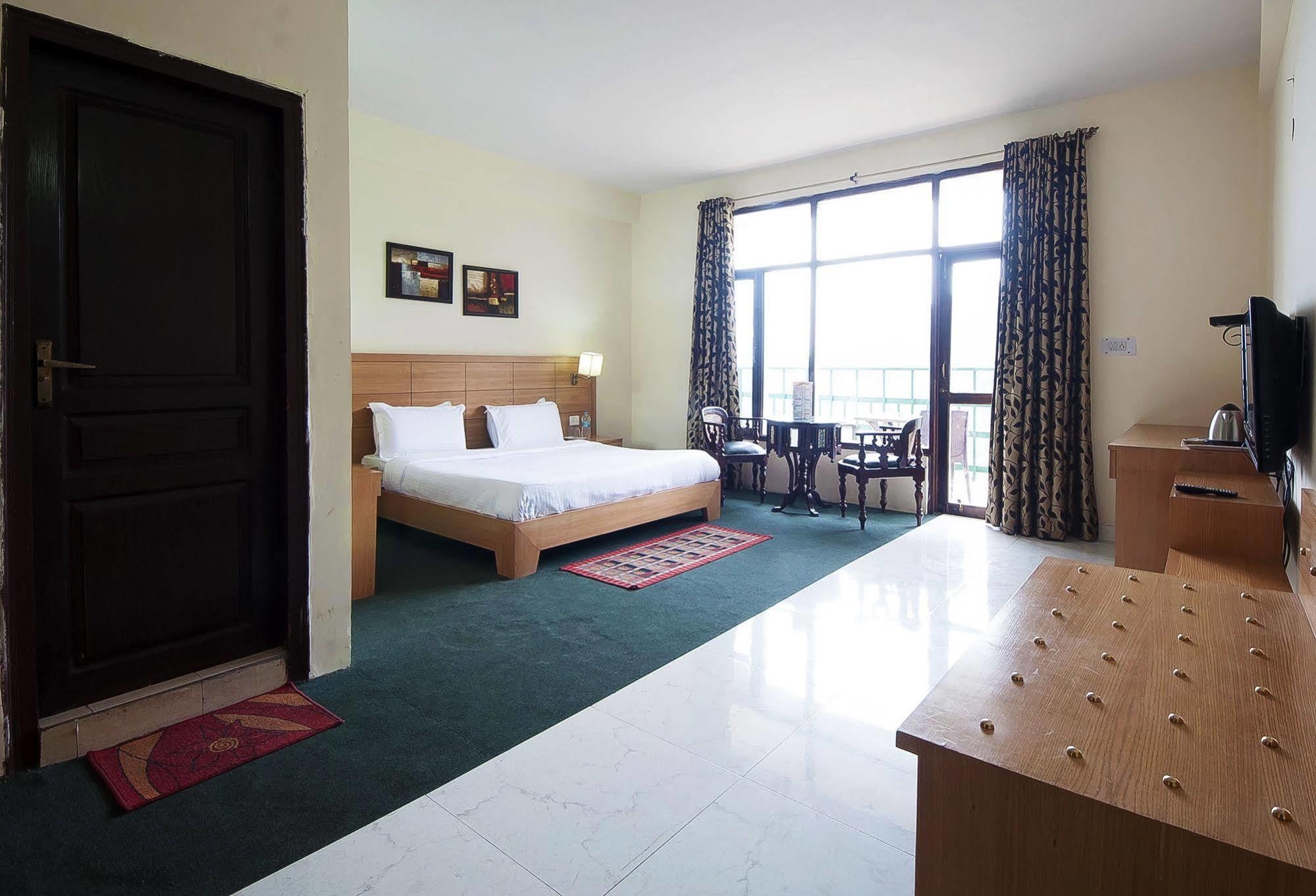 Natureraga Fernhill Resort צ'איל מראה חיצוני תמונה